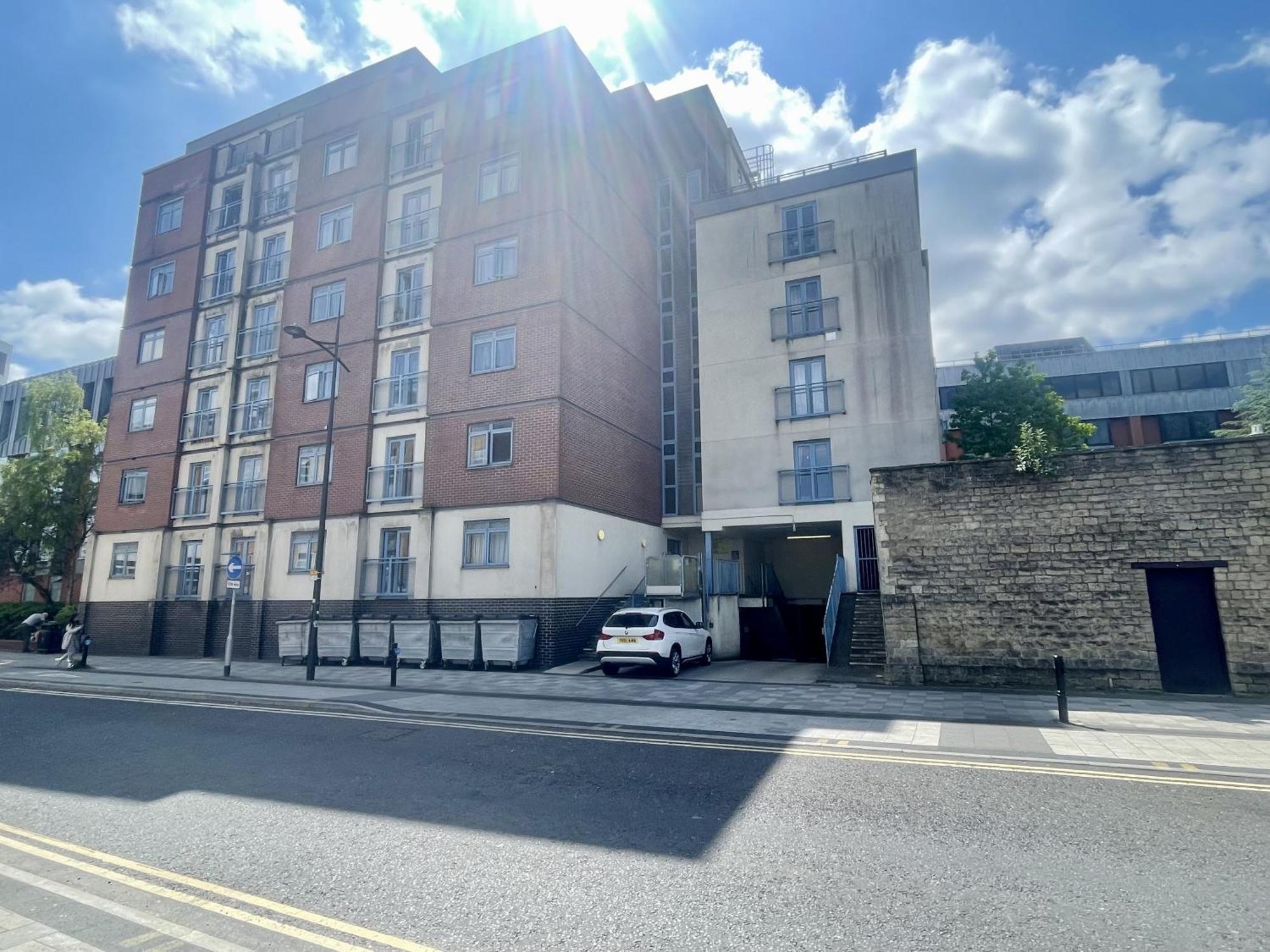 Hk Life Serviced Apartment , City Centre Swindon Dış mekan fotoğraf